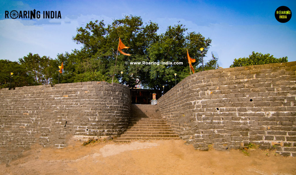Entrance of Machindragad Fort Kille-Machindragad