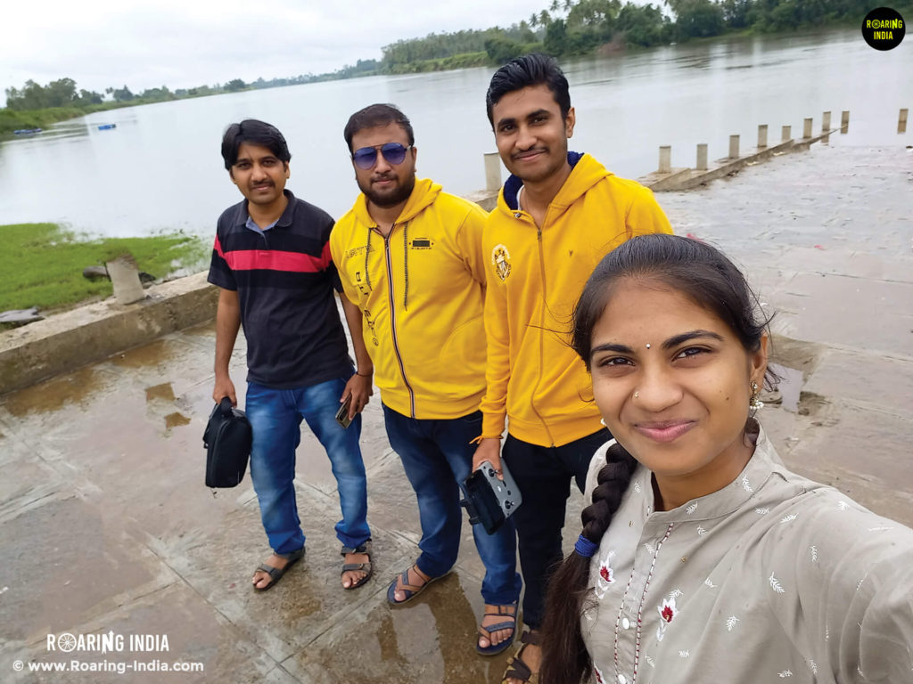Team Roaring India at Halyal Darur Bridge