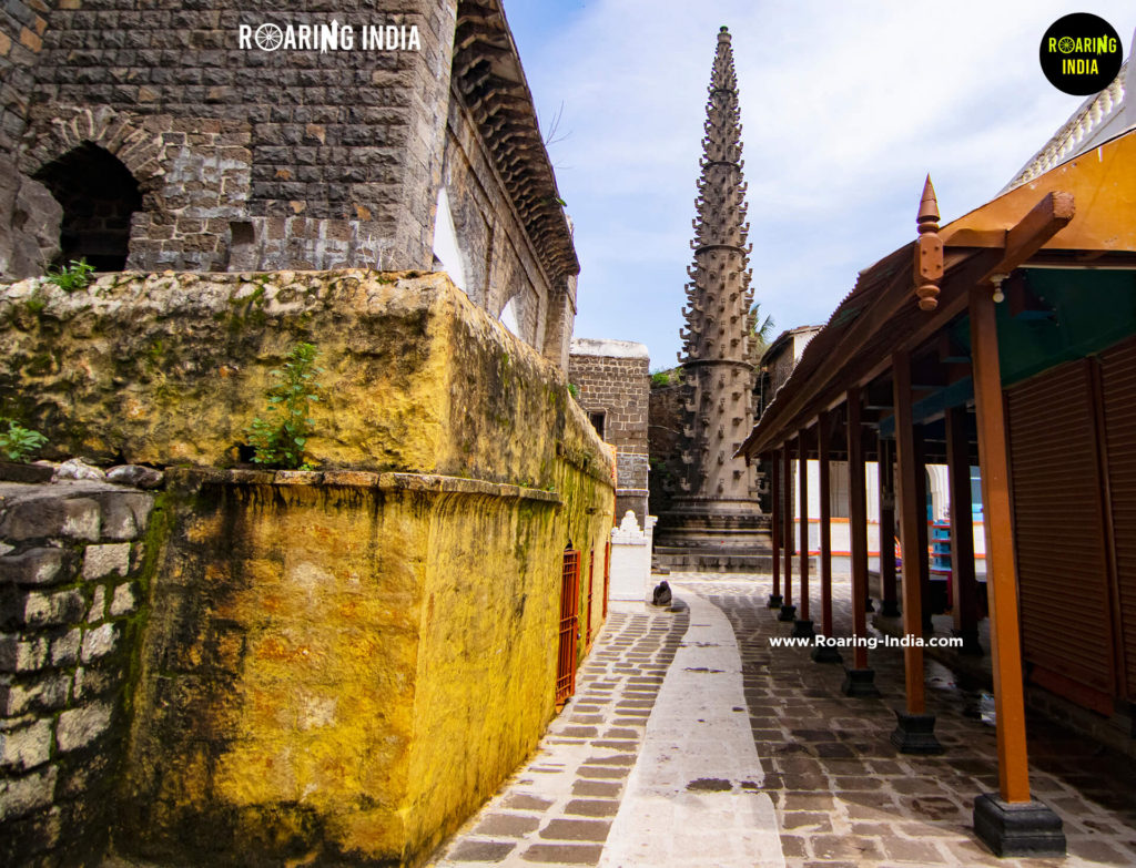 Deepa Stambha at Shri Uma Swayambhu Rameshwar Temple Ramateerth
