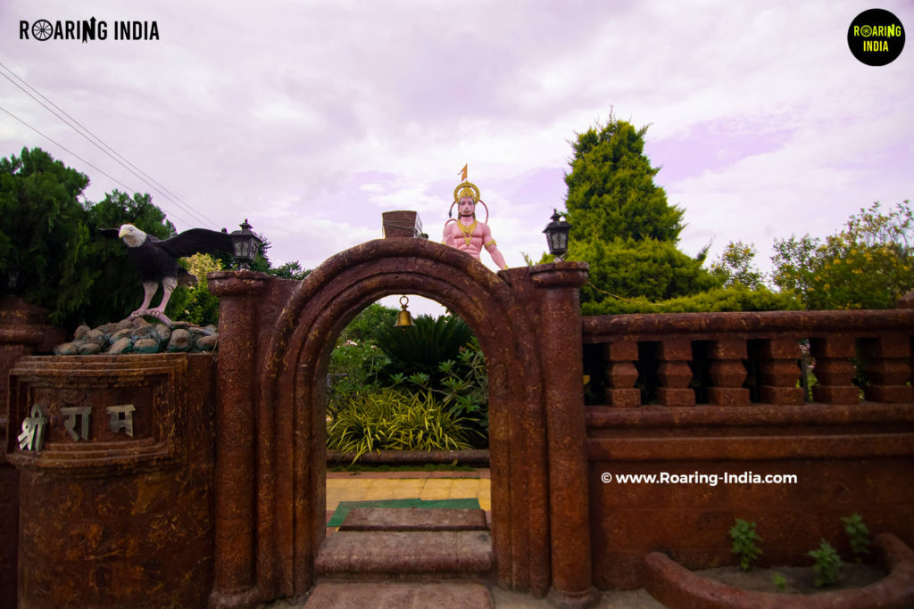 Entrance gate of Hanuman Statue (Hanuman Temple) Jambagi