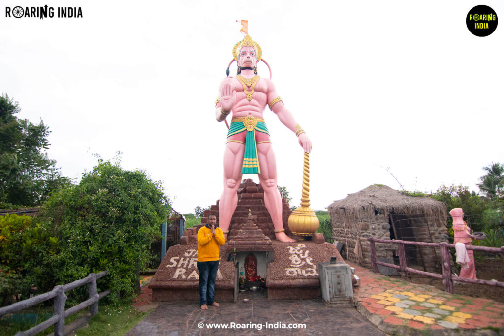 Satishkumar Gondhali at Hanuman Statue (Hanuman Temple) Jambagi