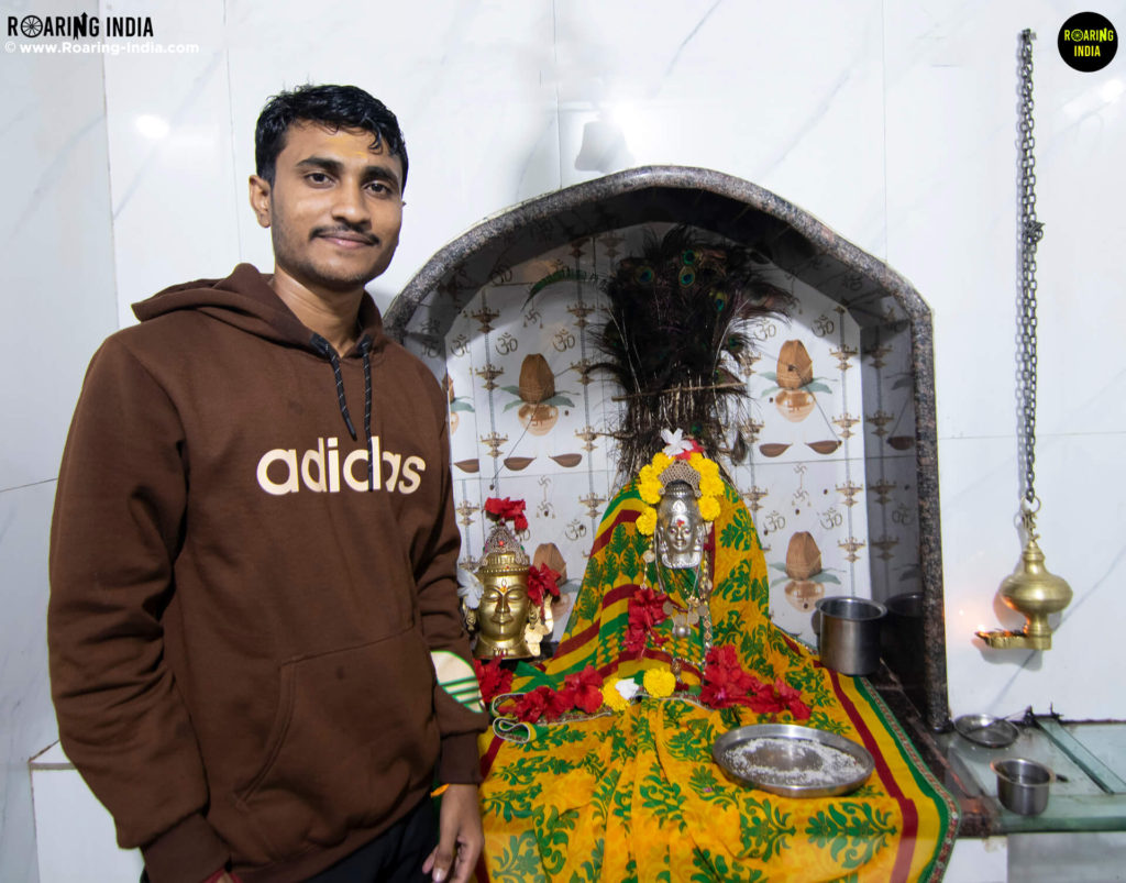 Shrikant Gondhali at Shri Amba Bhavani Temple Anantpur
