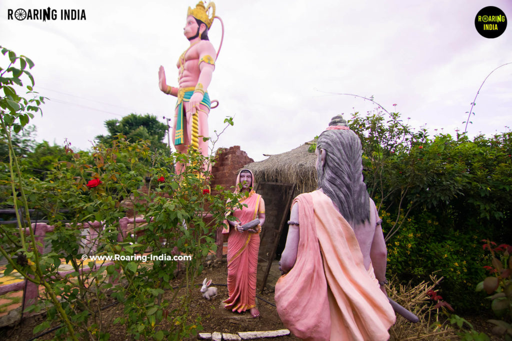 Sita Apaharan scene at Hanuman Statue (Hanuman Temple) Jambagi