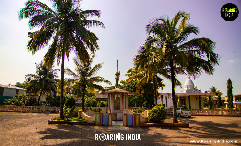 Acharya Shri Shantisagar Maharaj Statue Shedbal