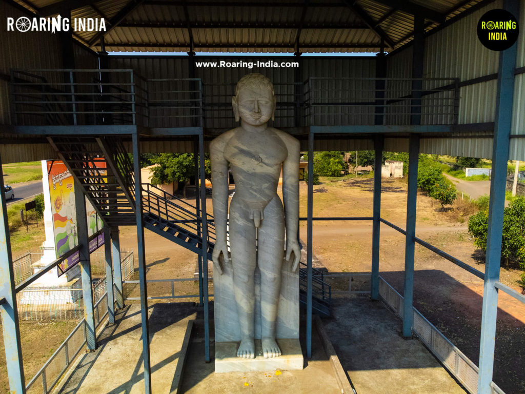 Bhagwan 1008 Anant Veerya Statue