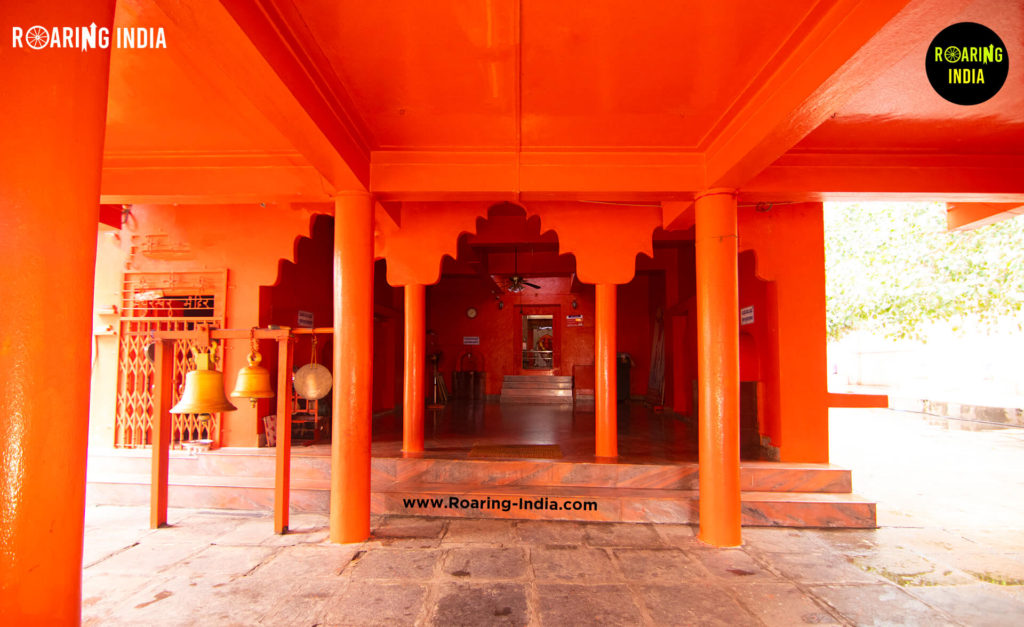 Front view of Shri Mayureshwar Temple Kempwad