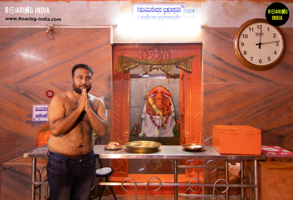 Satishkumar Gondhali in Shri Mayureshwar Temple Kempwad