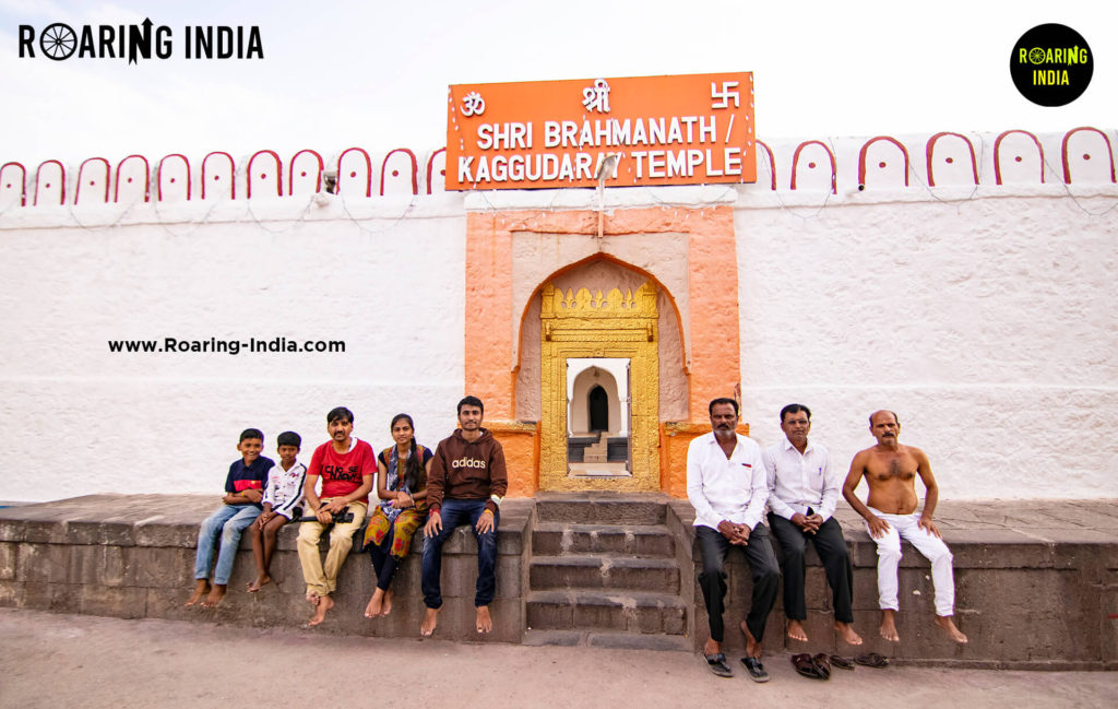 Team Roaring India at Kagwad Shri Brahmanath Temple