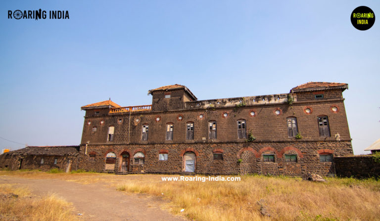 Back view of Raybag Rajwada, Raybag