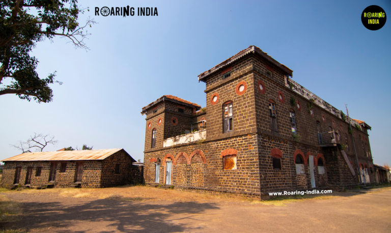 Left side view of Raybag Rajwada, Raybag