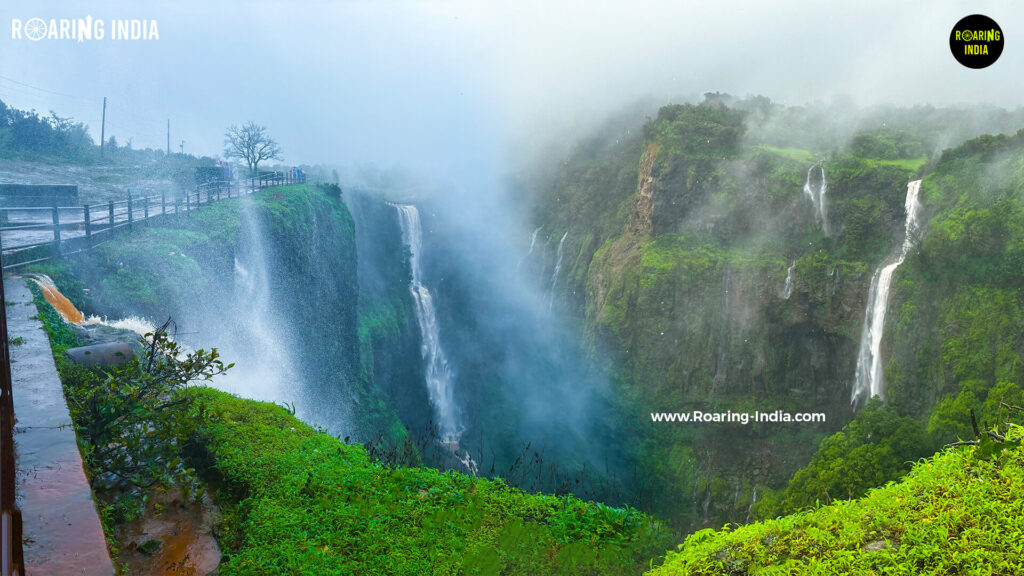 Reverse Waterfalls, Kavalesaad Point
