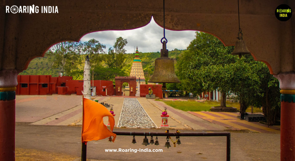 Entrance of Dargoba Temple Hills Station Pare