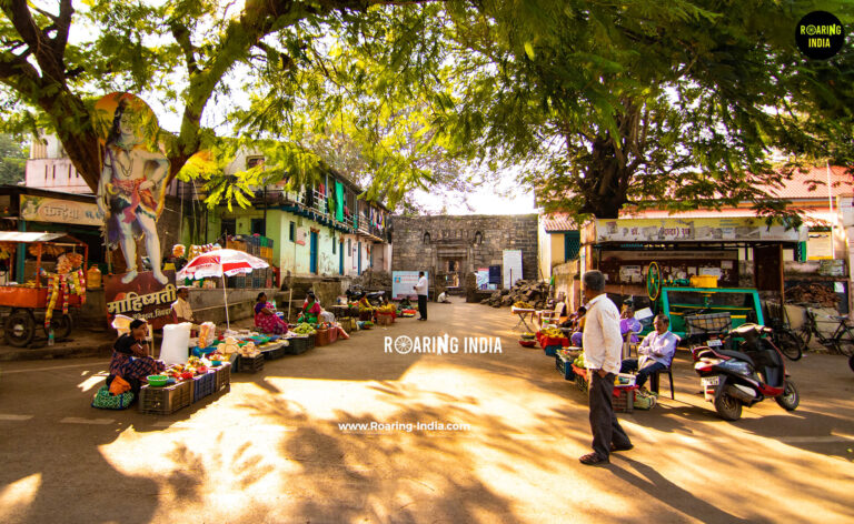 Market of Shri Kopeshwar Temple Khidrapur