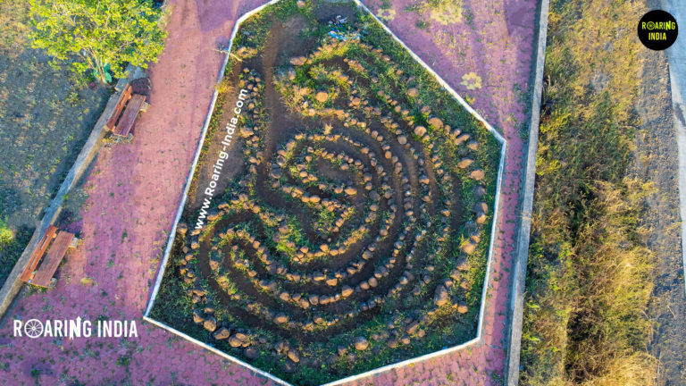 Zoom View of Kulwantini's Maze Kulwantin Kodyach Mal