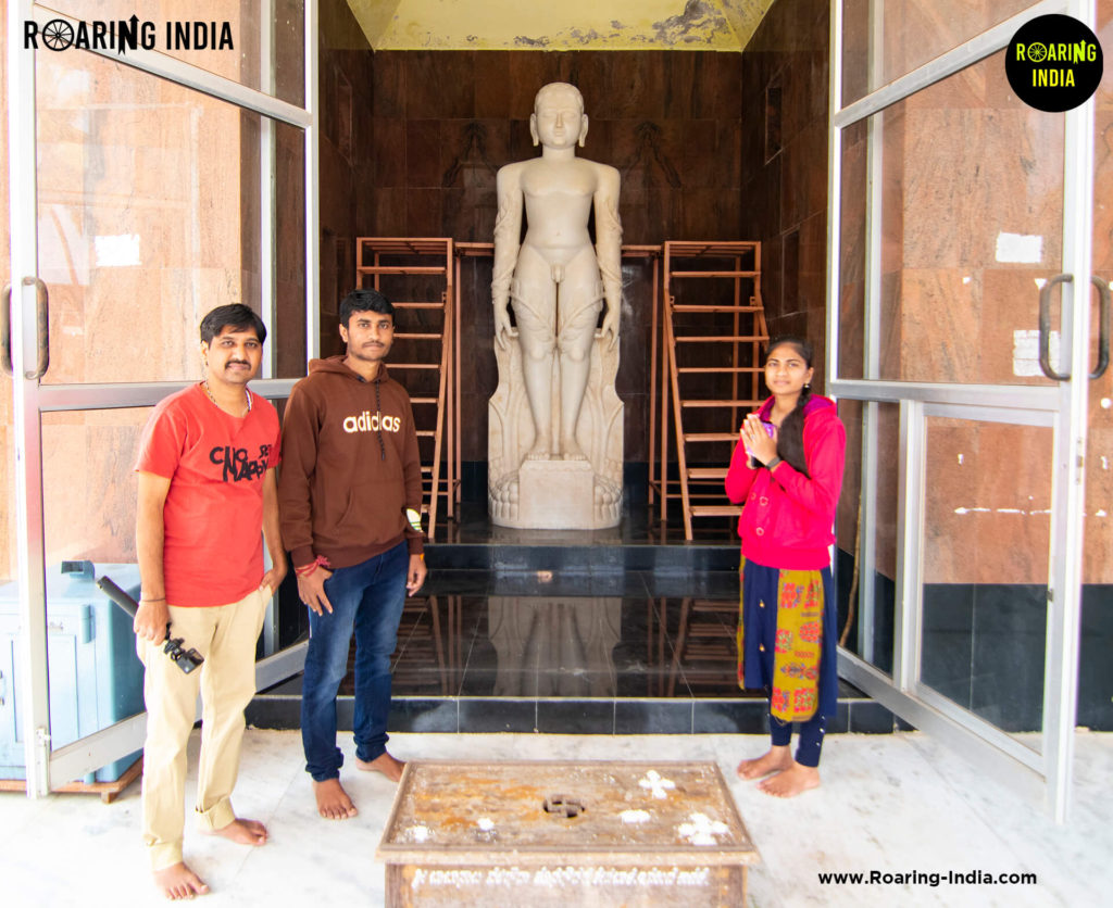 Roaring India Team at Bhagwan 1008 Bahubali Temple Shedbal