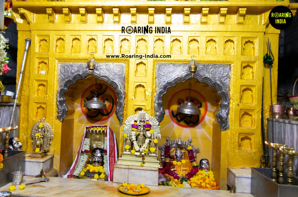 Shri Mangsuli Mallayya and Mhasla Devi