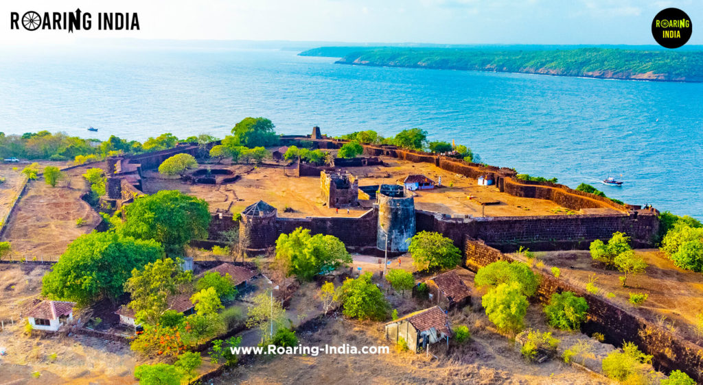 Front view of Jaigad Fort
